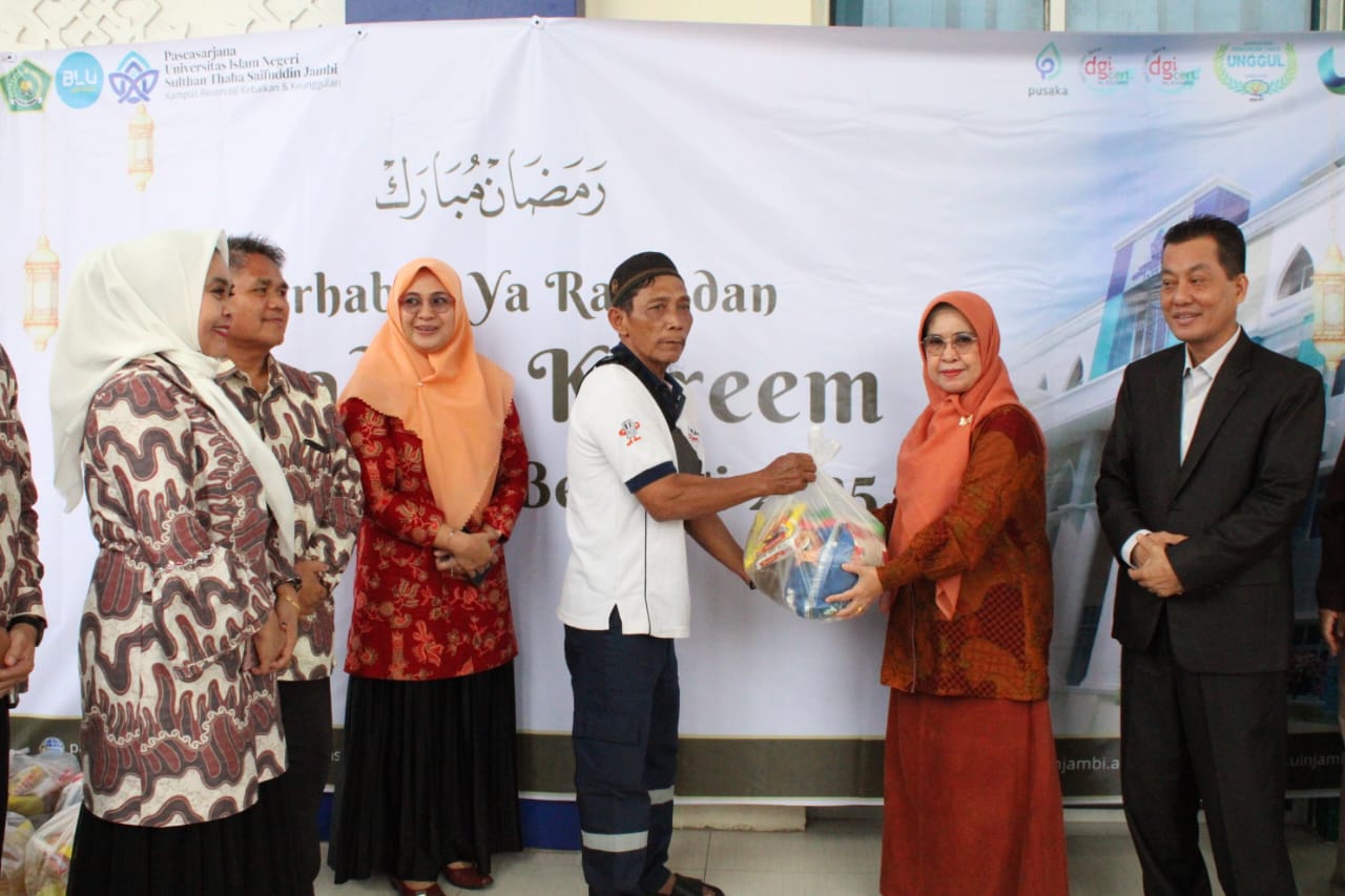 Pascasarjana Siapkan 59 Paket Sembako dalam Program Berbagi