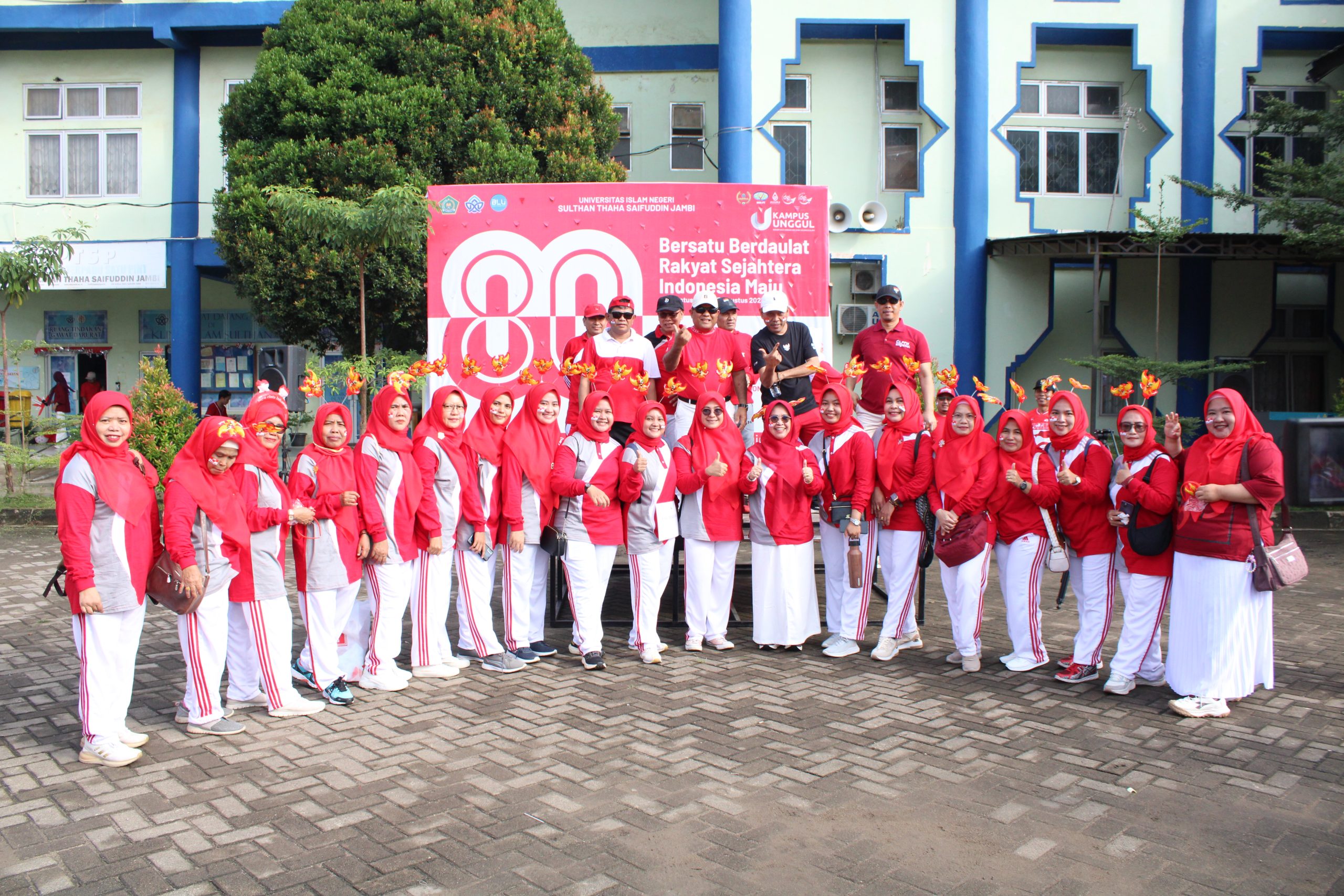 Pascasarjana UIN STS Jambi Meriahkan Semarak Kemerdekaan RI ke-80