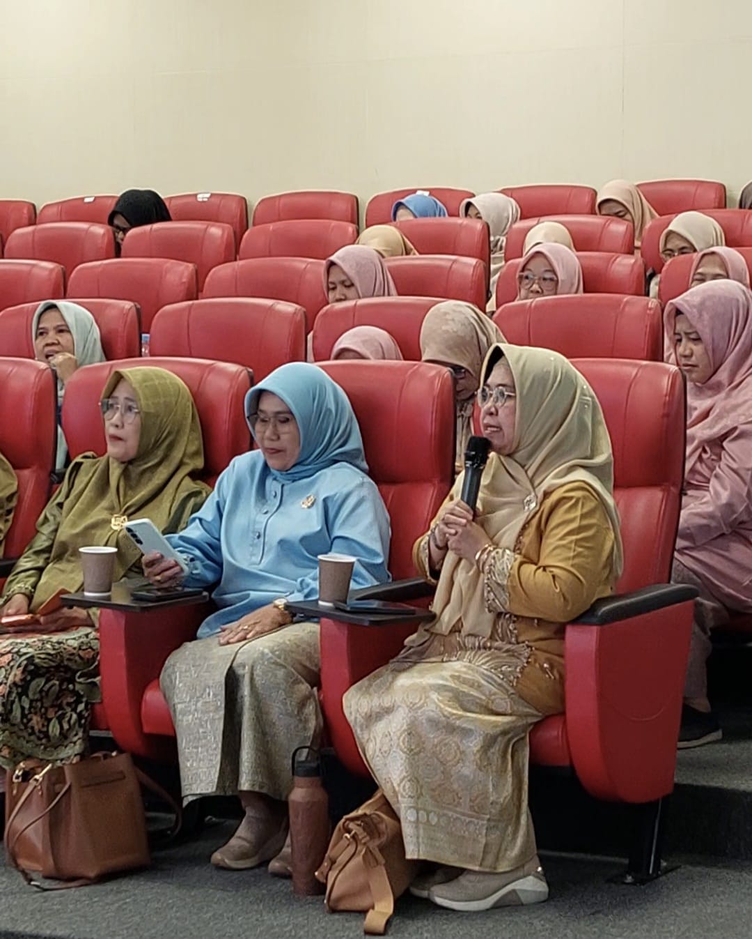 Pascasarjana UIN STS Jambi Ikuti Rapat Tinjauan Manajemen 2026, Direktur memberi masukan pentingnya Kebijakan K3L